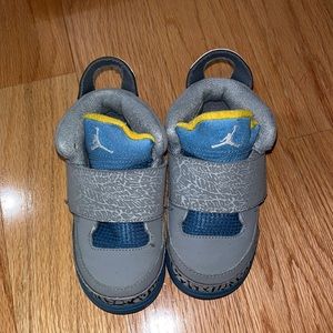 Toddler Jordan Sneakers (Size 8c)